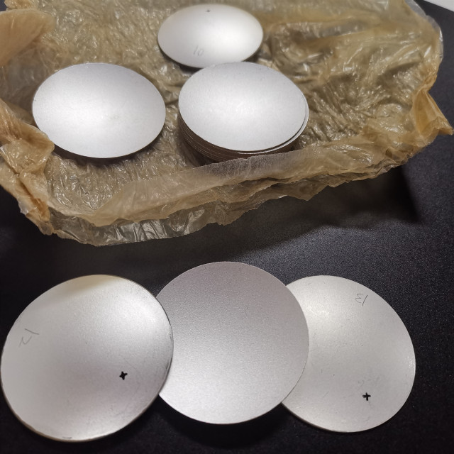 Keramikwandler mit Piezo-Fokussierung und Kugelkappe für die Ultraschallbildgebung
